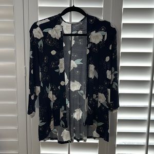 Blue floral open front cardigan/blazer new with tags on from torrid, size 3